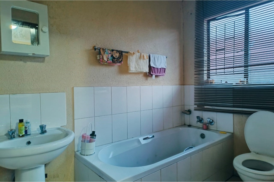3 Bedroom Property for Sale in Tlhabane West North West